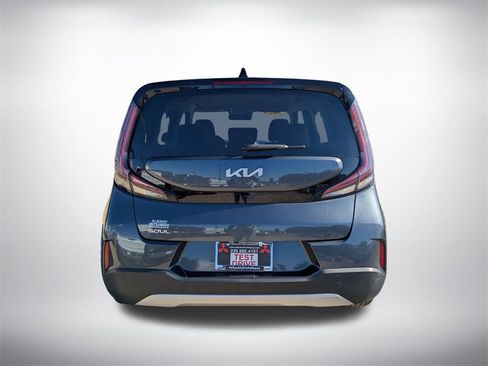 Used 2023 Kia Soul LX w/ Option Group 015 image 4