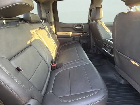 Used 2021 GMC Sierra 1500 SLT w/ SLT Convenience Package AWD/4WD image 10