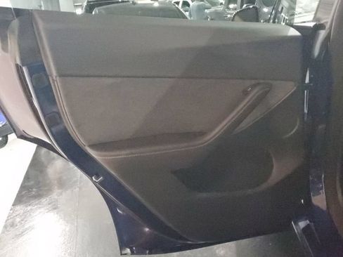 Used 2023 Tesla Model Y Long Range AWD/4WD image 17