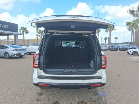Used 2022 Ford Expedition Max Limited RWD image 6