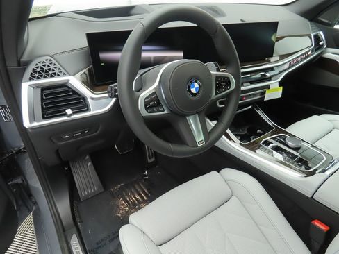 New 2026 BMW X5 sDrive40i w/ M Sport Package image 9