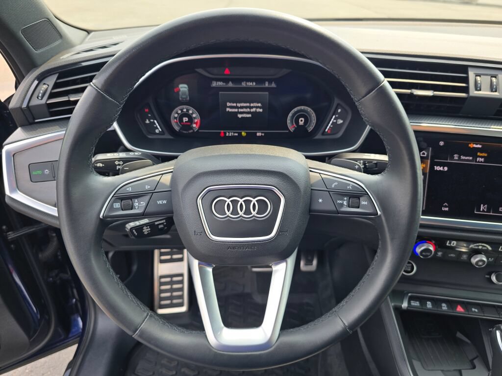 Used 2023 Audi Q3 2.0T Premium Plus w/ Premium Plus Package AWD/4WD image 18