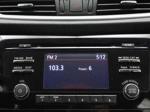 Used 2016 Nissan Rogue S image 31