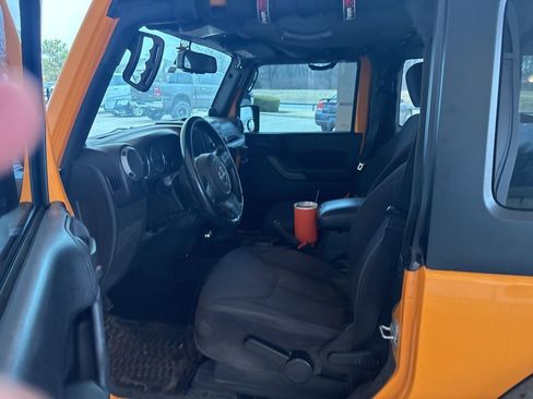 Used 2013 Jeep Wrangler Sport image 7