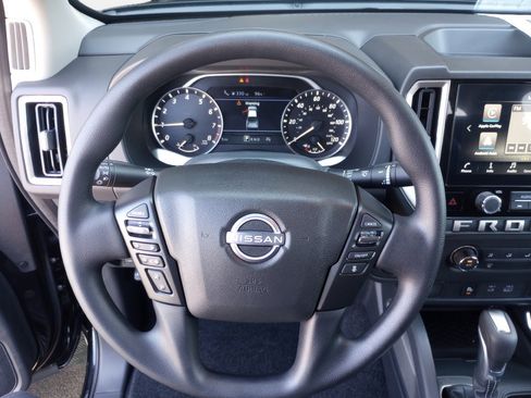 New 2025 Nissan Frontier SV image 10