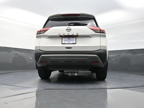Used 2023 Nissan Rogue S FWD image 27