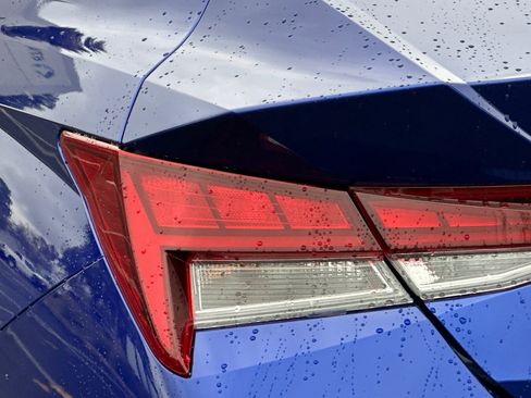 Used 2025 Hyundai Elantra Limited image 43