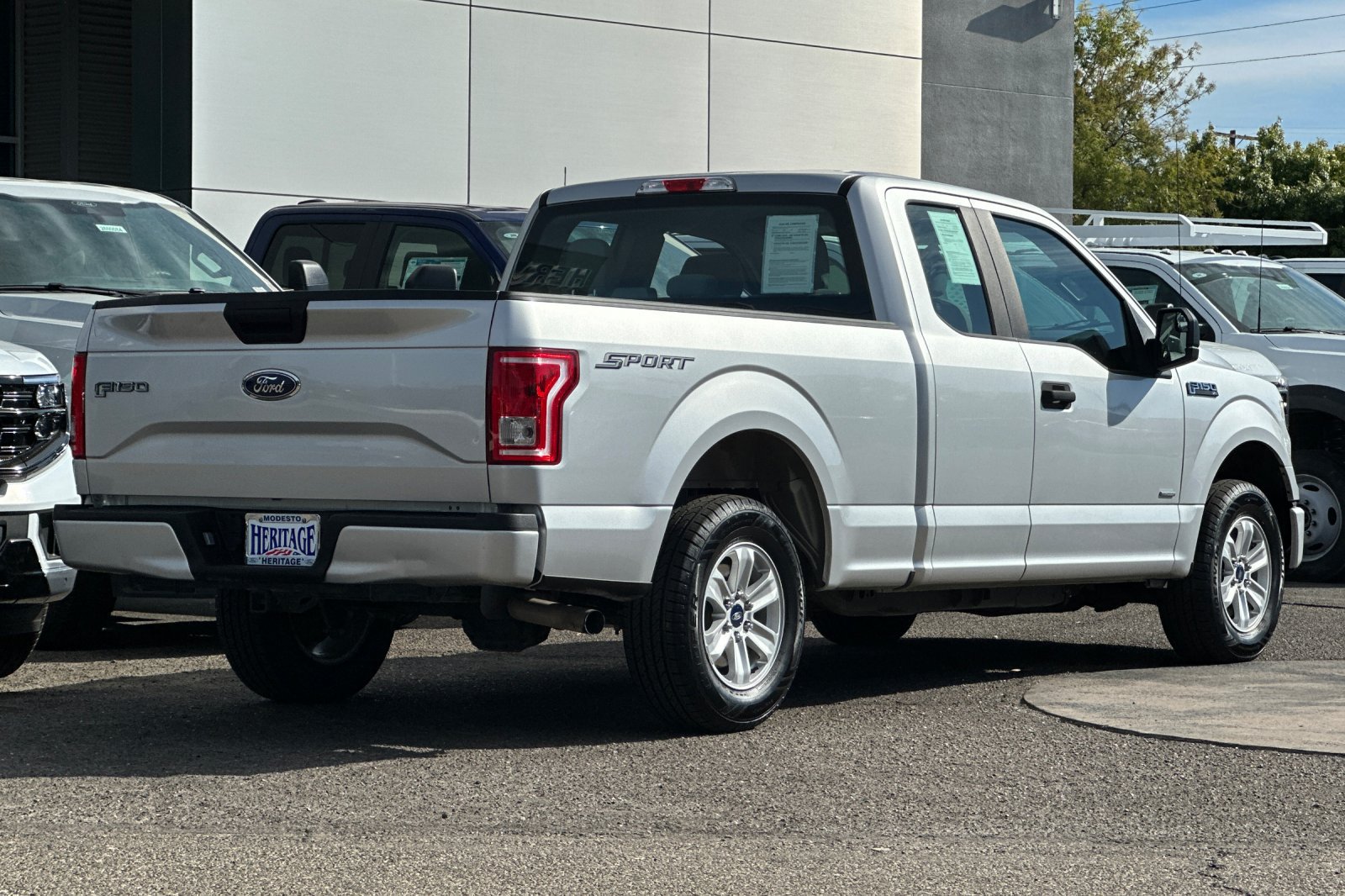 Used 2015 Ford F150 XL w/ Equipment Group 101A Mid RWD image 4