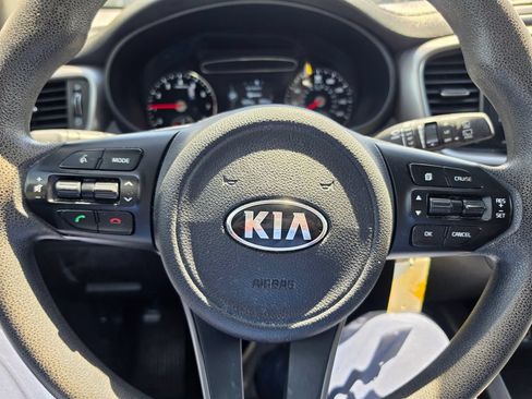 Used 2016 Kia Sorento LX AWD/4WD image 17