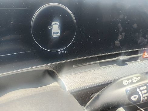 Certified 2023 Kia Sportage SX FWD image 2