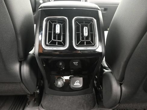 Certified 2025 Kia Sorento SX Prestige AWD/4WD image 17