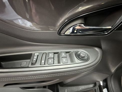 Used 2022 Buick Encore Preferred w/ Safety Package II image 52