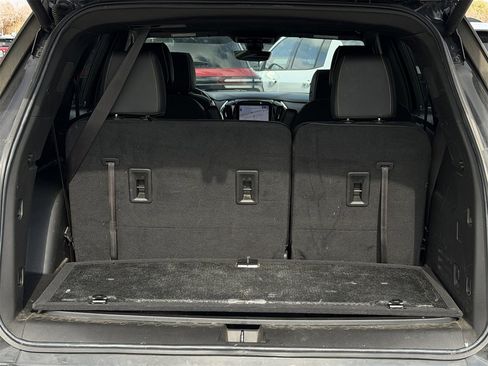 Used 2023 Chevrolet Traverse Premier w/ Redline Edition image 29