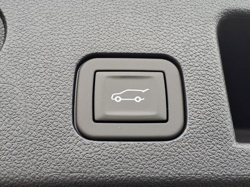 New 2026 Chevrolet Equinox RS w/ Safety and Technology Package image 9