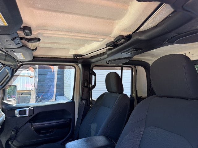Used 2020 Jeep Gladiator Sport w/ Trailer Tow Package AWD/4WD image 22