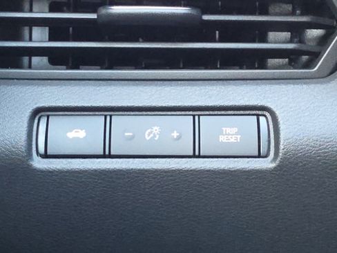 Certified 2025 Nissan Altima 2.5 S FWD image 13