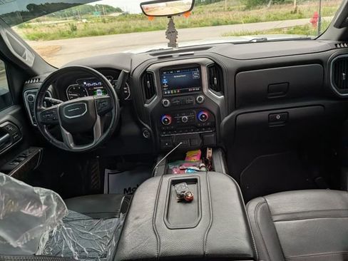 Used 2022 GMC Sierra 2500 Denali w/ Denali Ultimate Package AWD/4WD image 13