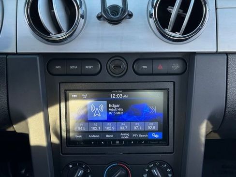 Used 2008 Ford Mustang GT RWD image 3
