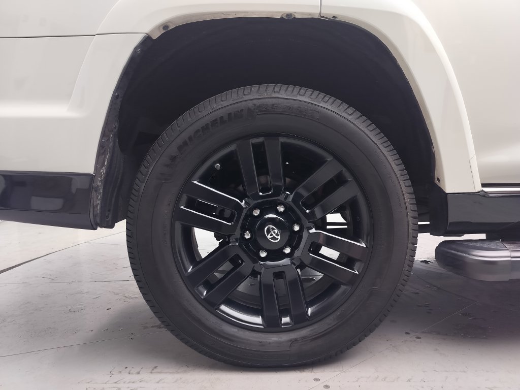 Used 2020 Toyota 4Runner Nightshade AWD/4WD image 28