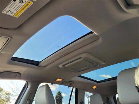 Used 2018 Honda Pilot Elite image 17