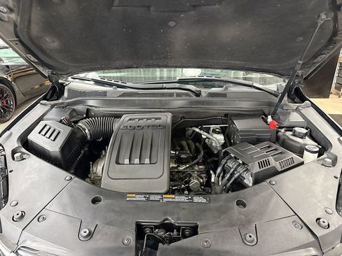 Used 2017 Chevrolet Equinox LT w/ Convenience Package image 28