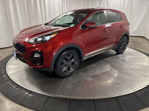 Used 2020 Kia Sportage S image 1