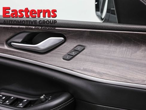 Used 2022 Jeep Grand Cherokee Limited 4xe w/ Luxury Tech Group II AWD/4WD image 21