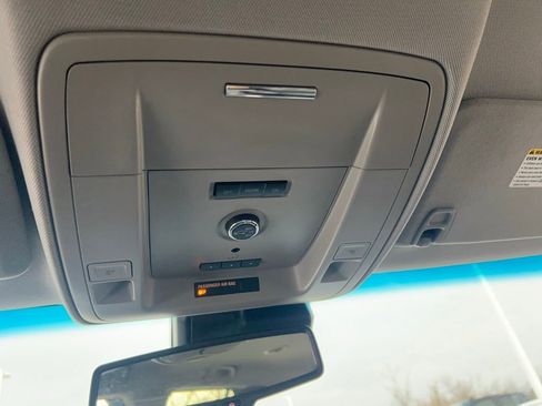 Used 2015 Chevrolet Tahoe LT w/ Luxury Package image 19