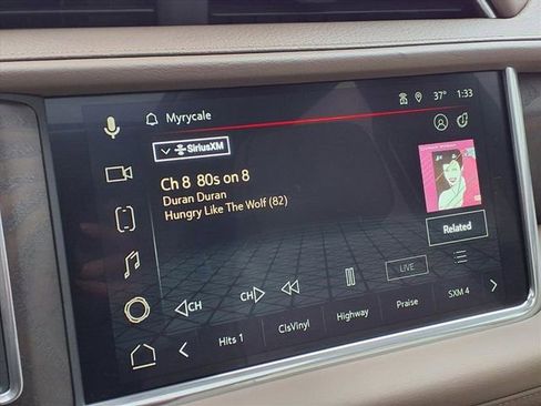 Used 2024 GMC Yukon Denali w/ Denali Reserve Package image 11