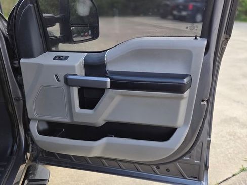 Used 2022 Ford F250 XLT w/ XLT Value Package AWD/4WD image 14