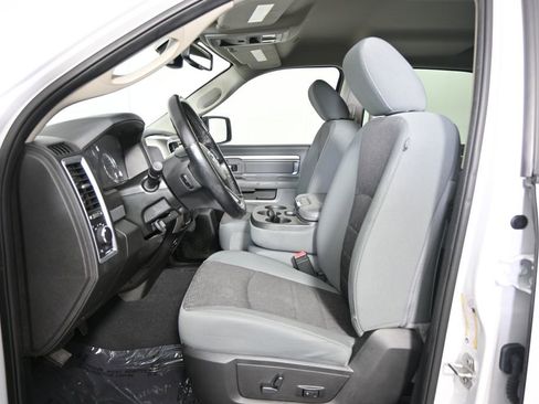 Used 2020 RAM 1500 Classic SLT w/ Luxury Group AWD/4WD image 20