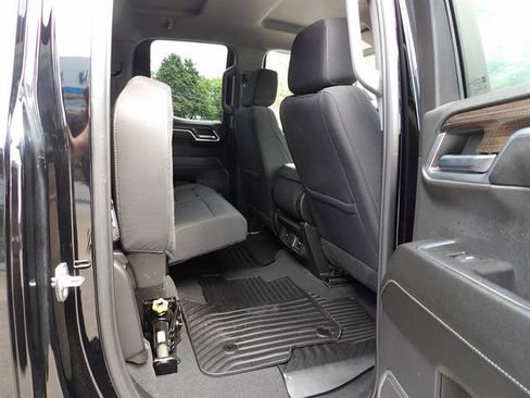Used 2024 Chevrolet Silverado 1500 LT AWD/4WD image 33