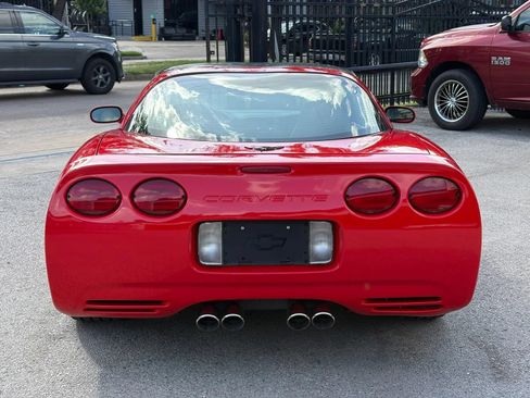 Used 2000 Chevrolet Corvette Coupe w/ Memory Pkg RWD image 19