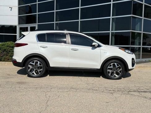Used 2021 Kia Sportage EX w/ EX Technology Package AWD/4WD image 2