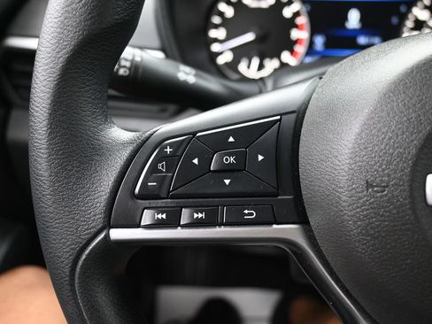 Used 2020 Nissan Altima 2.5 S AWD/4WD image 16