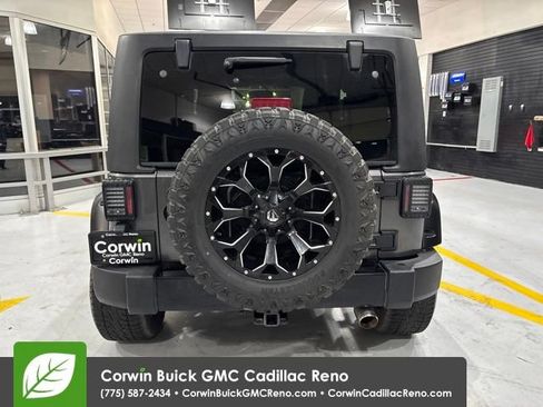 Used 2016 Jeep Wrangler Sport AWD/4WD image 5