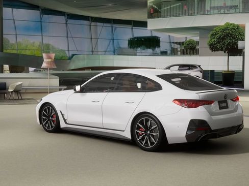 New 2026 BMW i4 eDrive40 w/ M Sport Package image 29