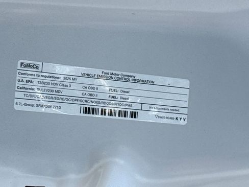 Used 2025 Ford F350 Lariat w/ Camper Package image 31