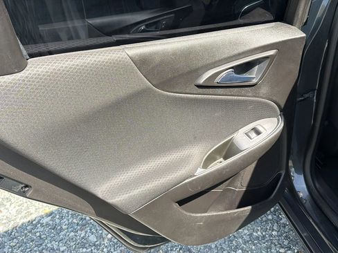 Used 2018 Chevrolet Malibu LT w/ Driver Confidence Package image 27