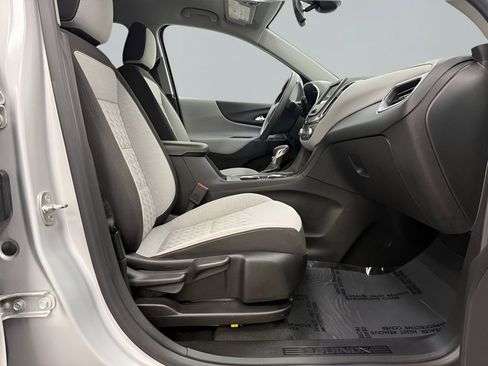 Used 2022 Chevrolet Equinox LT AWD/4WD image 10