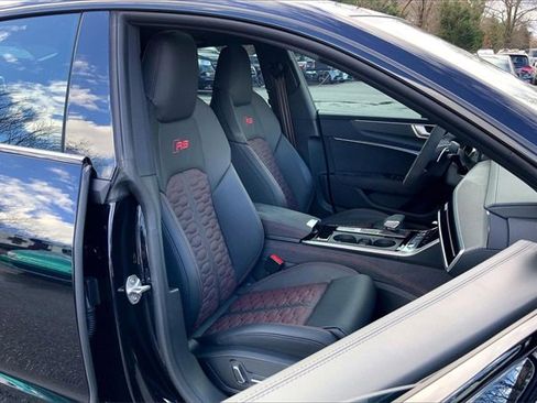 Used 2024 Audi RS 7 Performance image 7
