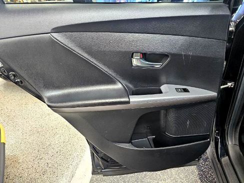 Used 2015 Toyota Venza Limited image 35