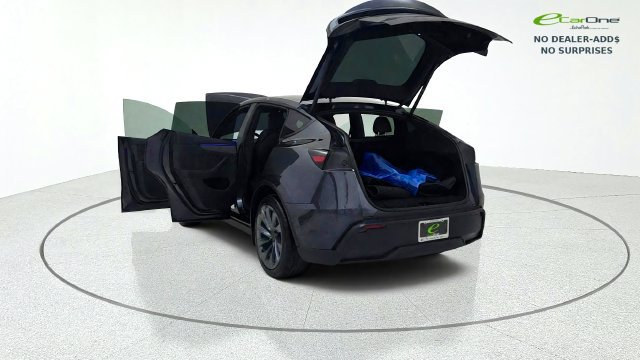 Used 2026 Tesla Model Y AWD image 16