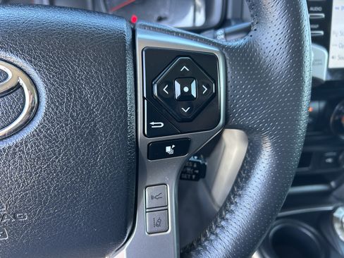 Certified 2024 Toyota 4Runner SR5 AWD/4WD image 29