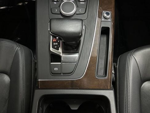 Used 2019 Audi Q5 2.0T Premium image 27