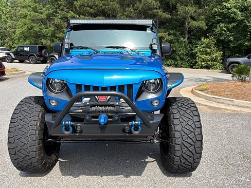 Used 2016 Jeep Wrangler Unlimited Rubicon AWD/4WD image 3