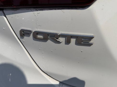 Used 2021 Kia Forte GT-Line FWD image 29