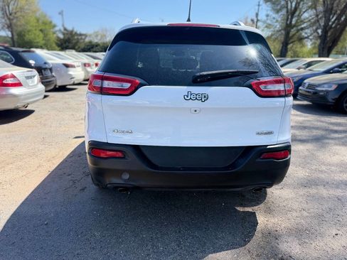 Used 2014 Jeep Cherokee Latitude w/ Comfort/Convenience Group image 5