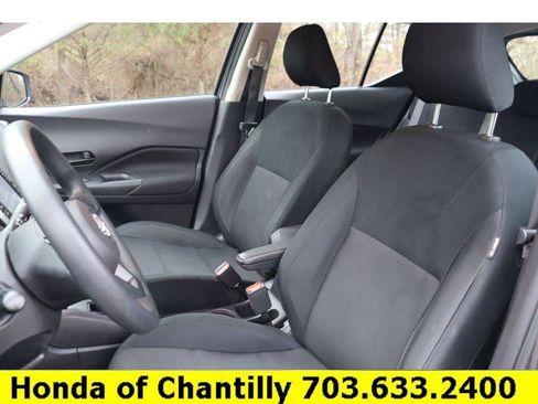 Used 2024 Nissan Kicks S image 22