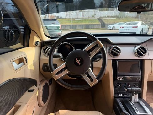 Used 2006 Ford Mustang GT Premium image 20